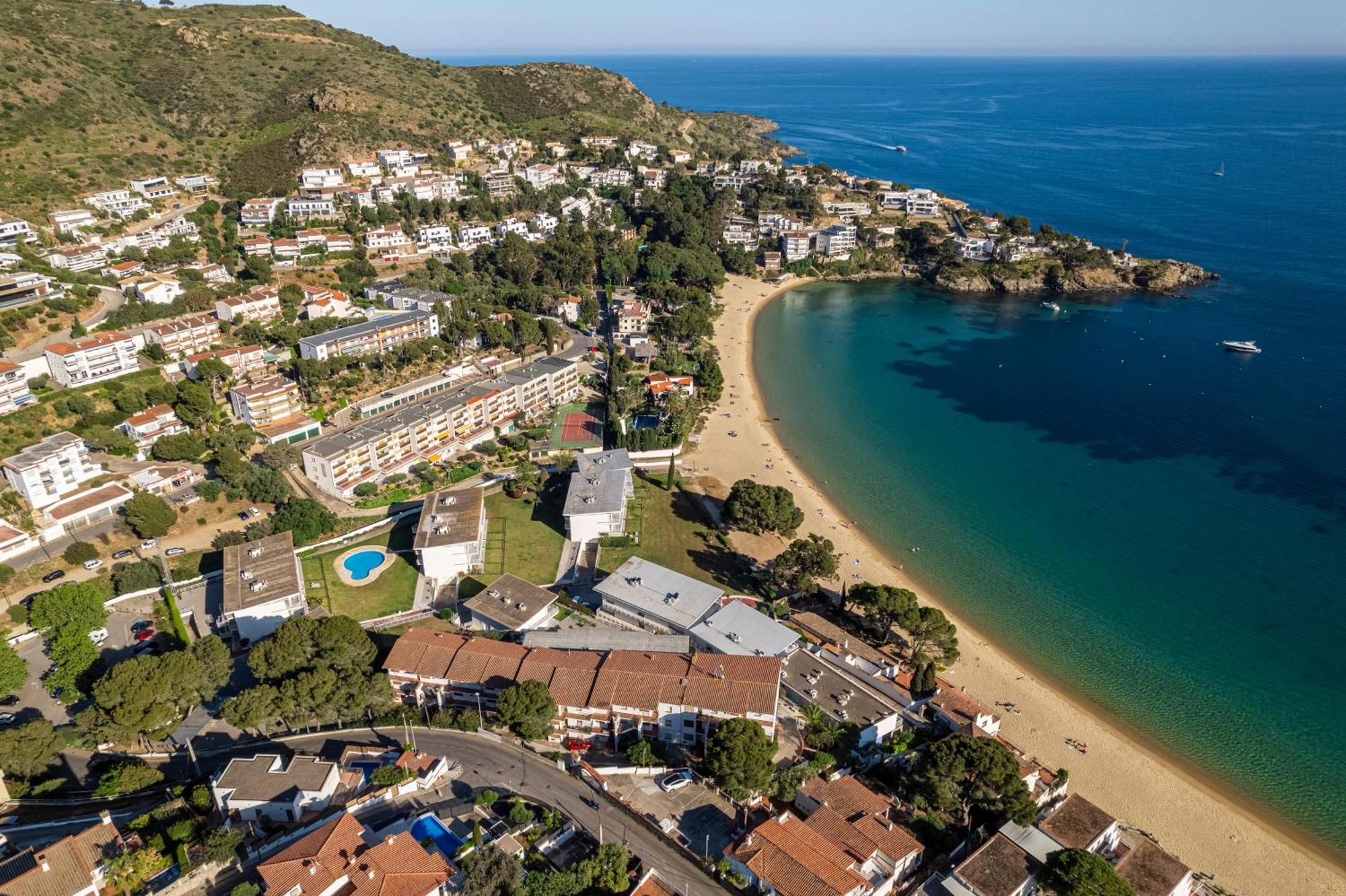 Apartment Almadrava,